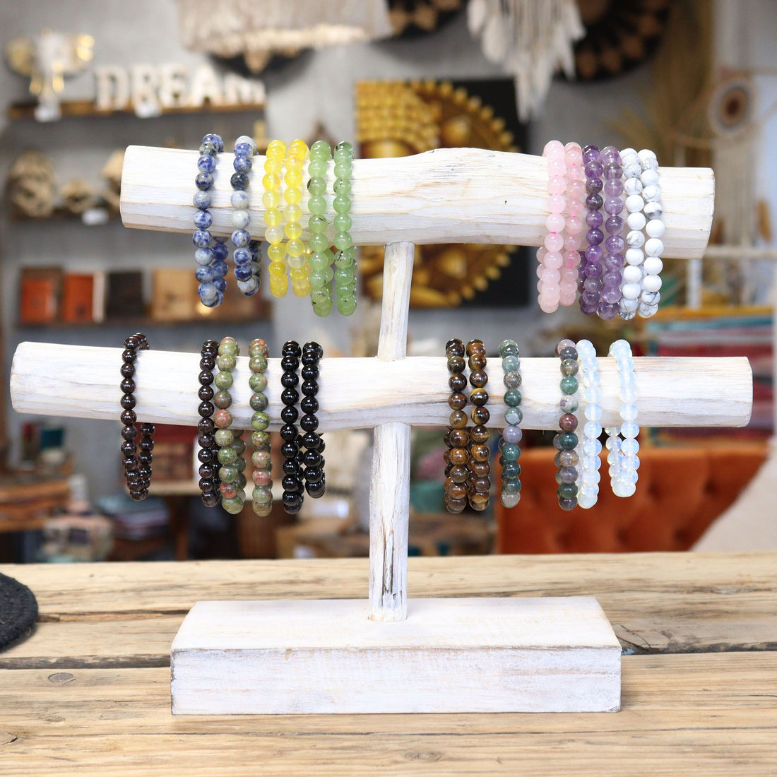 Bracelet Améthyste – Sérénité Intérieure en améthyste sur fond doux Brillanceleste - vue 3